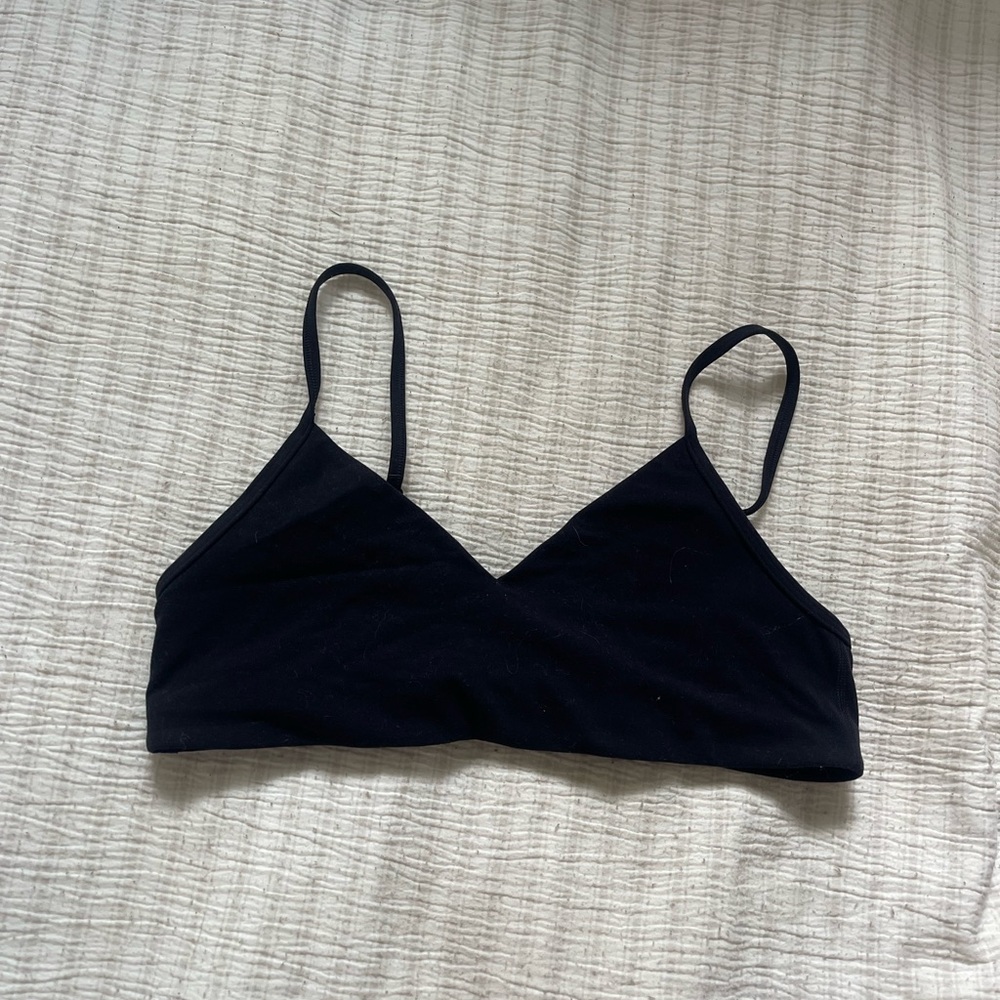 TnAction Black Sports Bra